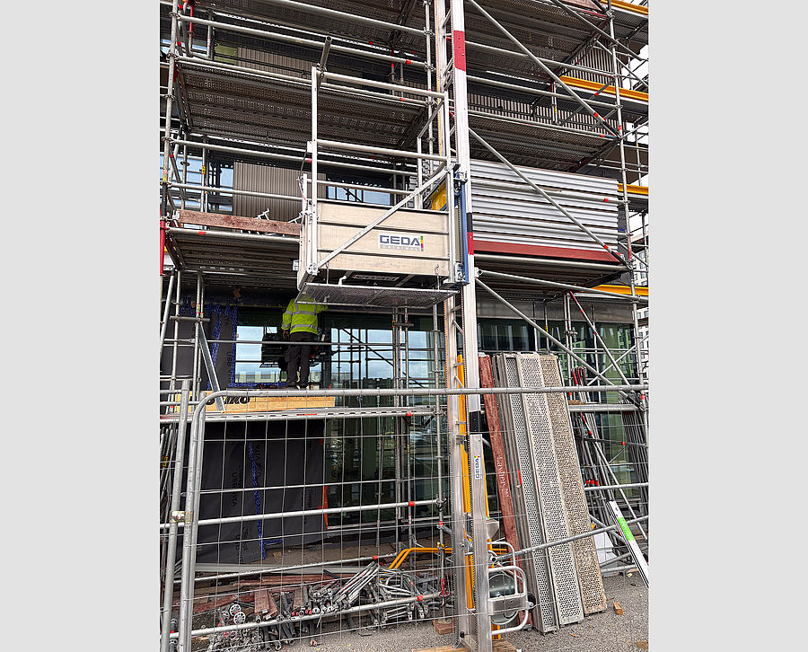 Façade renovation 3