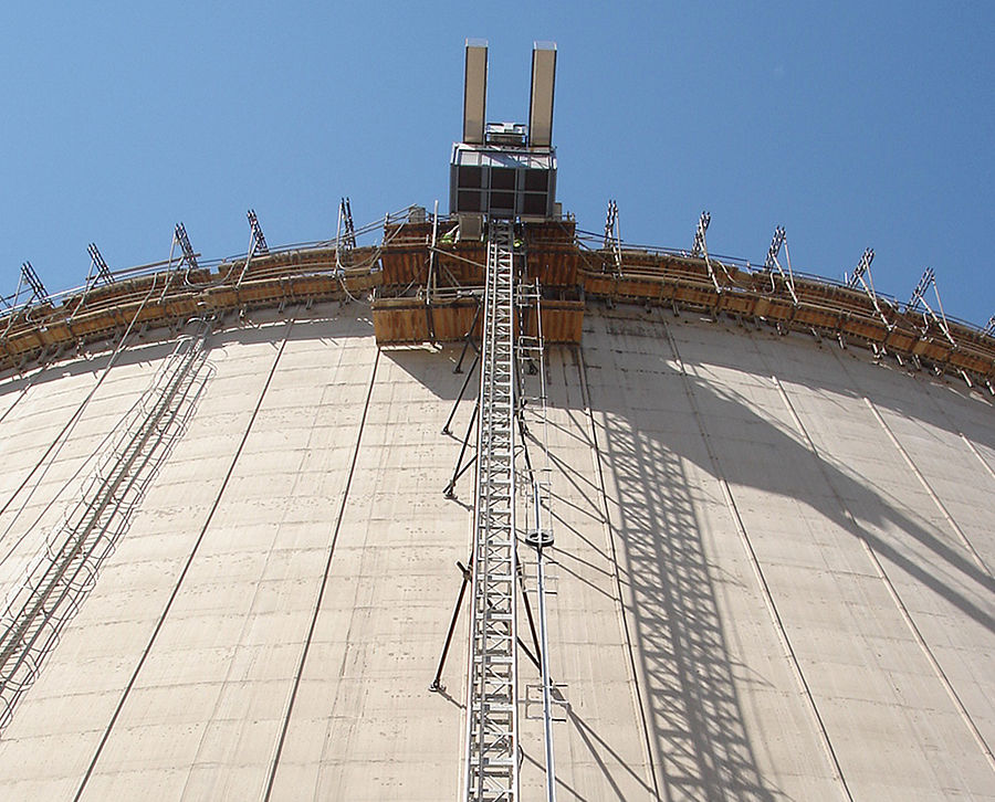 Cooling tower Belchatow 1 Cooling tower Belchatow 1