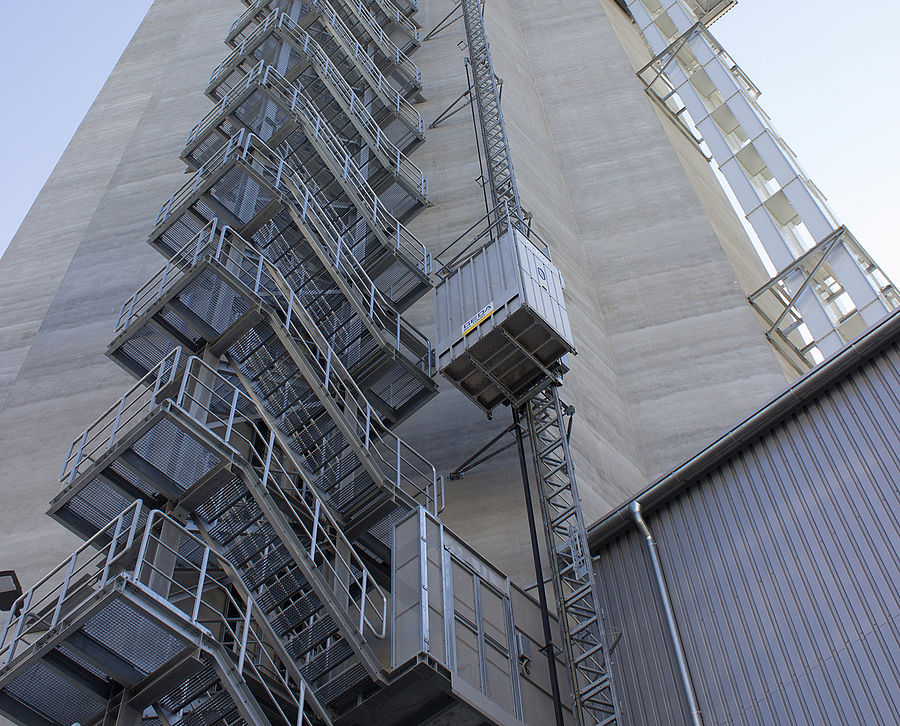 Multi-chamber silo, cement plant 2
