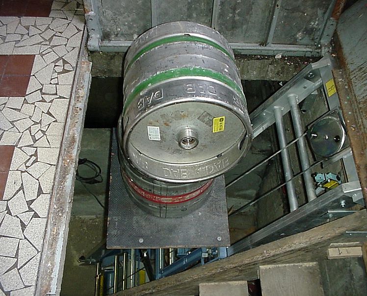 GEDA Bierlift web 03 GEDA Bierlift web 03
